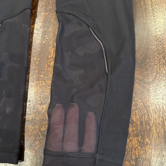 Lululemon black leggings with camo mesh detail - Picture 7 of 16